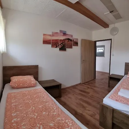 Apartment Vinarstvi Klucov