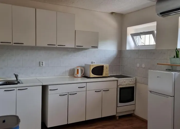 Vinarstvi Klucov * Lstibor